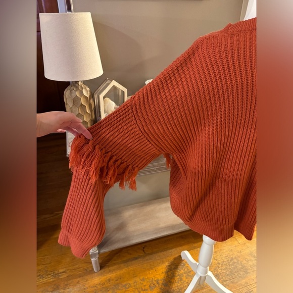 Pink Lily Fringe Sweater - Picture 5 of 7